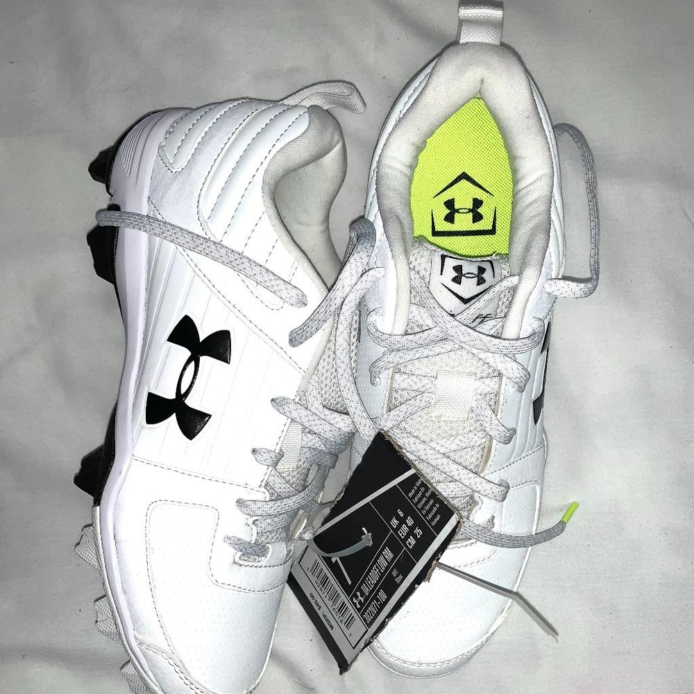 UNDER ARMOUR Leadoff Low RM